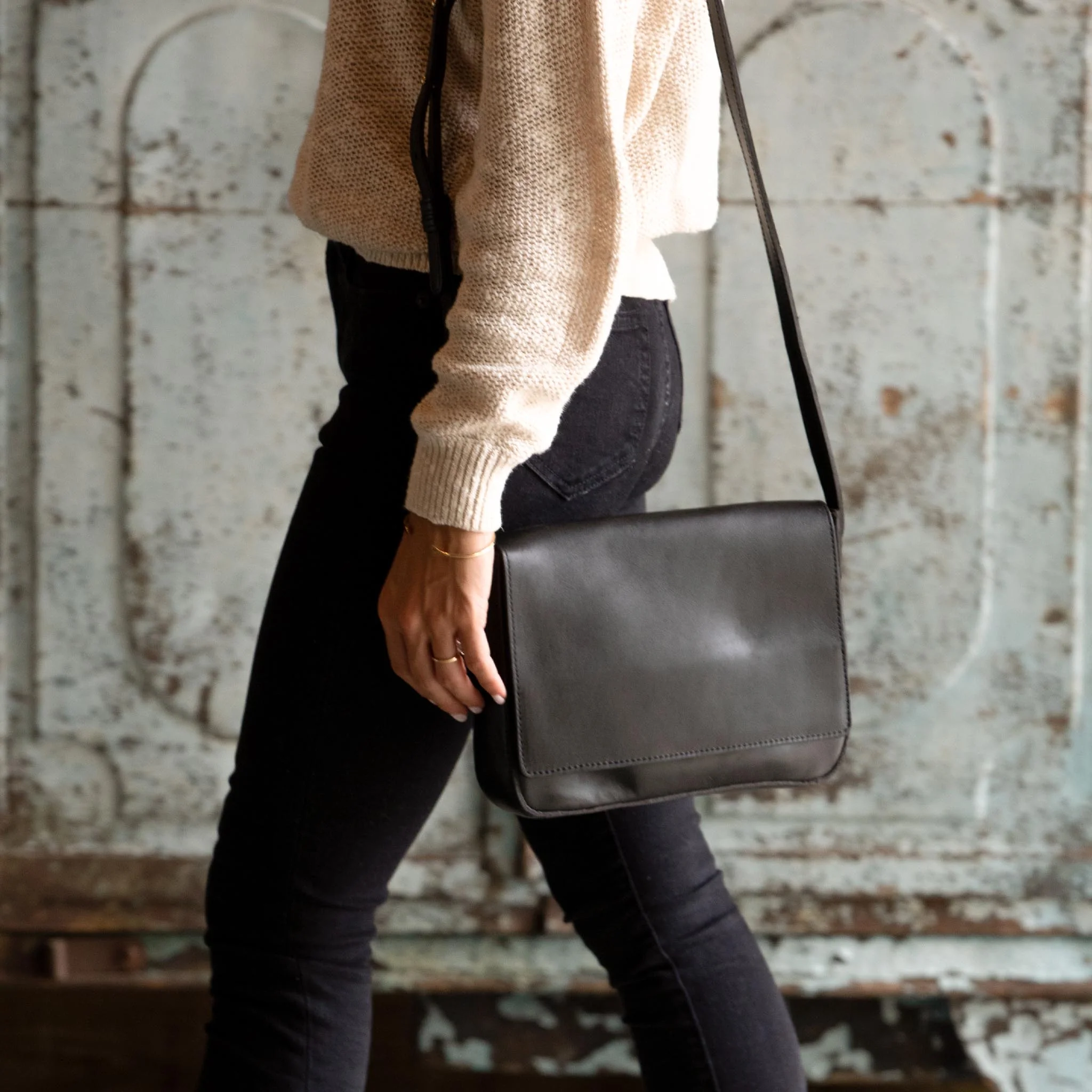 Clara Crossbody Black - Image 8